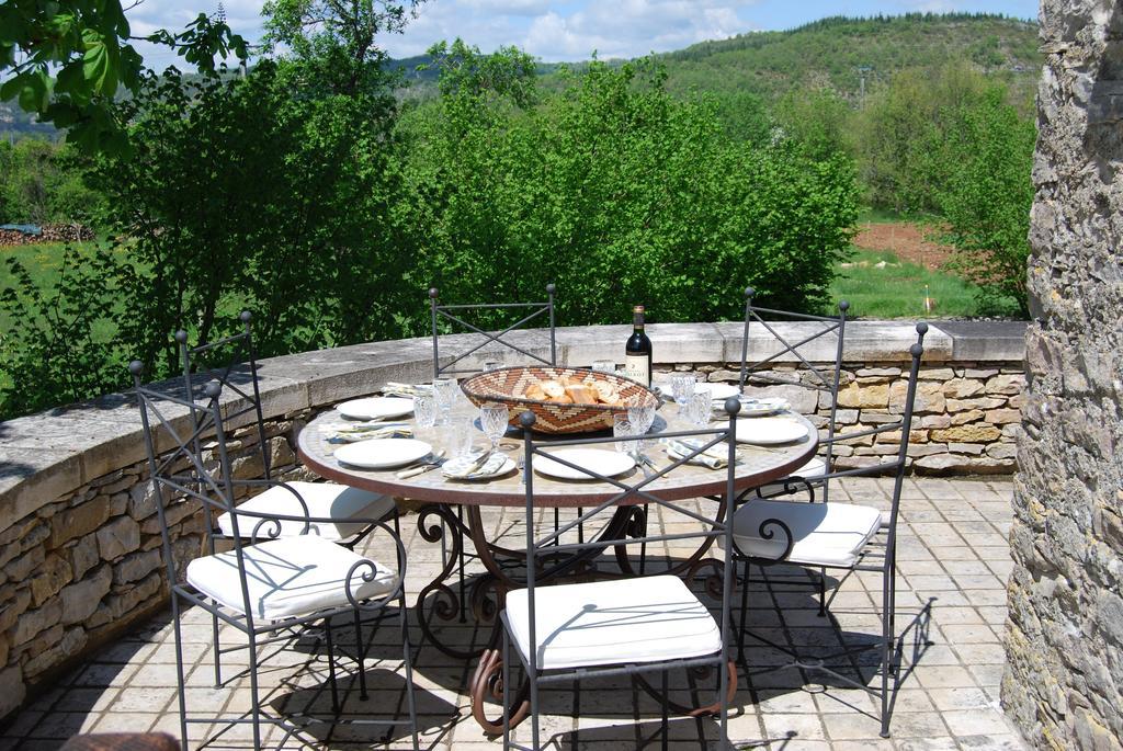 Bed and Breakfast Mas de Garrigue Calvignac Exterior foto