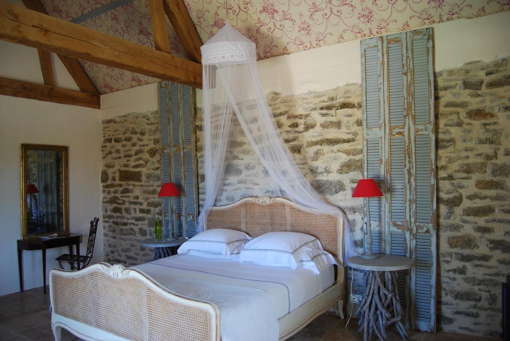 Bed and Breakfast Mas de Garrigue Calvignac Exterior foto