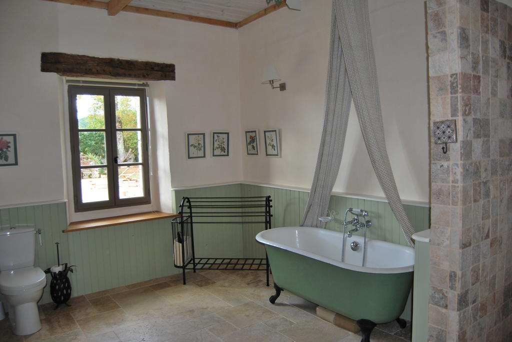 Bed and Breakfast Mas de Garrigue Calvignac Habitación foto
