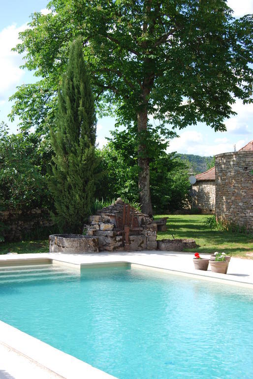 Bed and Breakfast Mas de Garrigue Calvignac Exterior foto