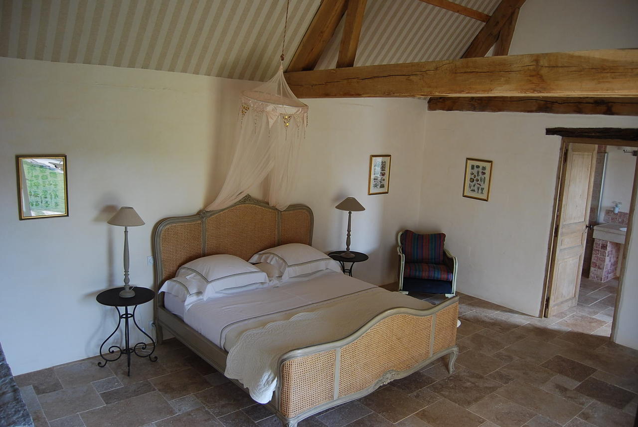 Bed and Breakfast Mas de Garrigue Calvignac Habitación foto