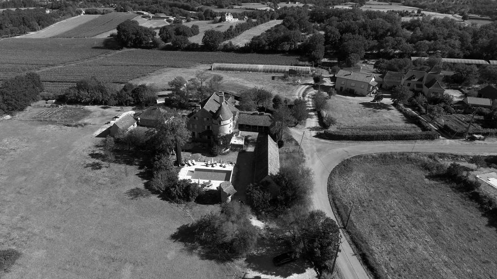 Bed and Breakfast Mas de Garrigue Calvignac Exterior foto